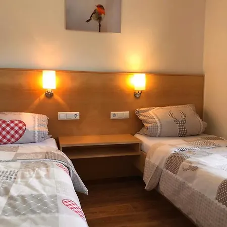 Moni Mit 2 Separaten Am Silbersee Frielendorf