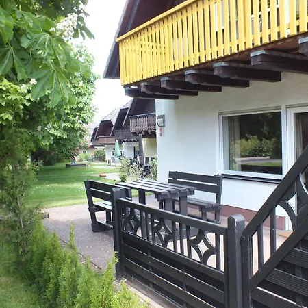 Moni Am Silbersee Mit 2 Appartement *