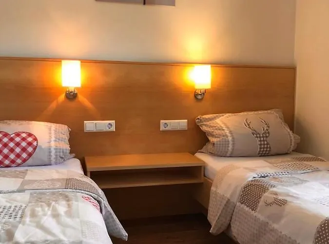 Moni Mit 2 Separaten Am Silbersee Frielendorf